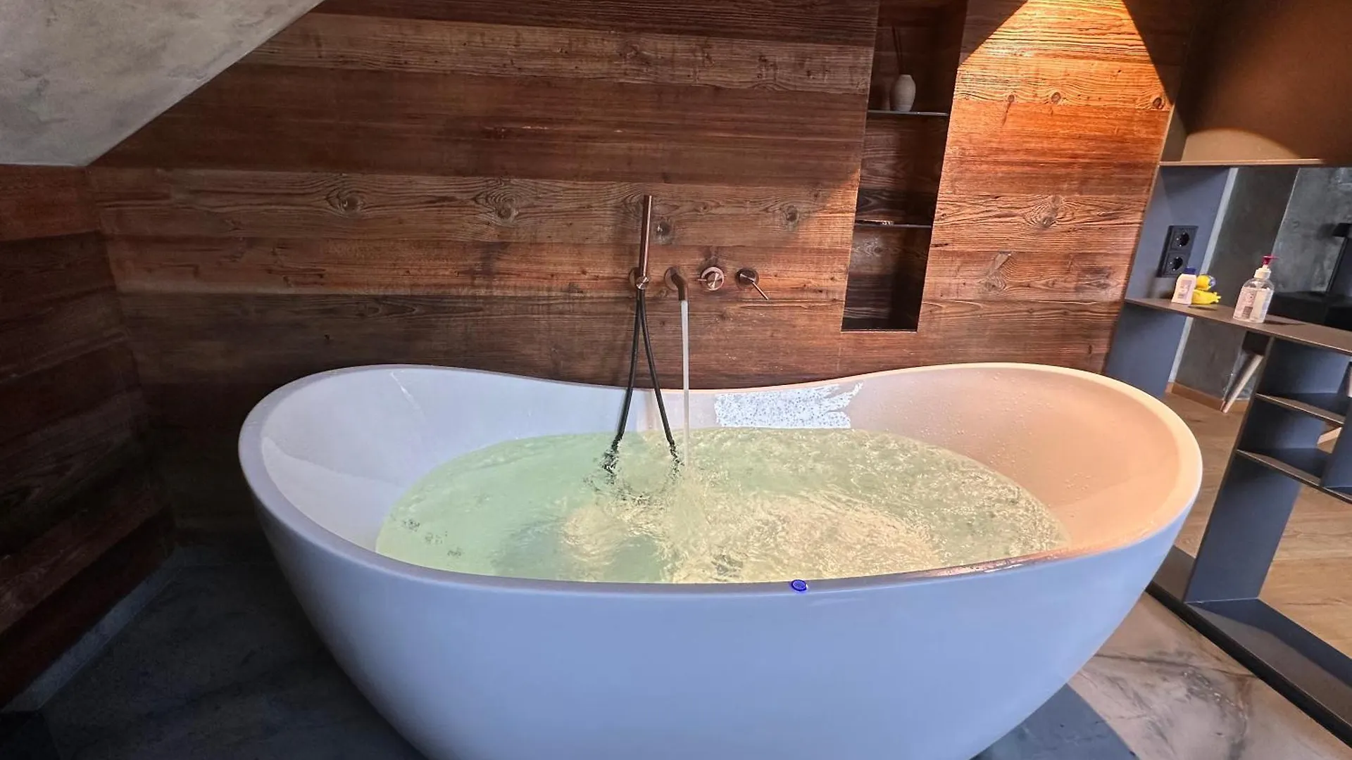 Appartement Der Extraklasse Mit Whirlpool Roding Apartment